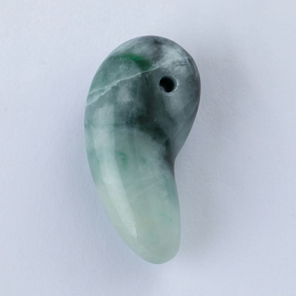 翡翠勾玉