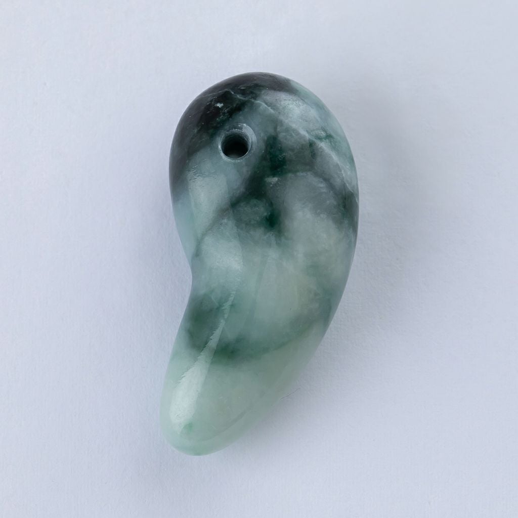 翡翠勾玉