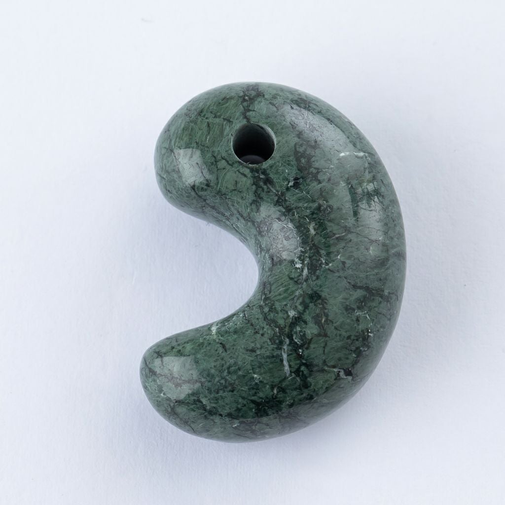 翡翠勾玉