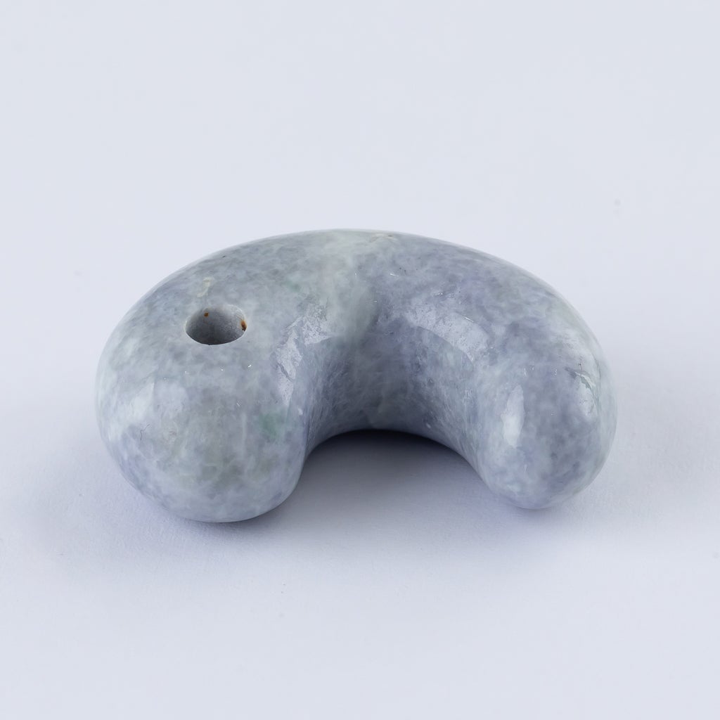 翡翠勾玉