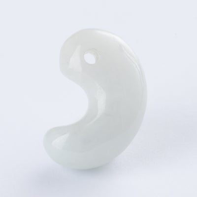 翡翠勾玉