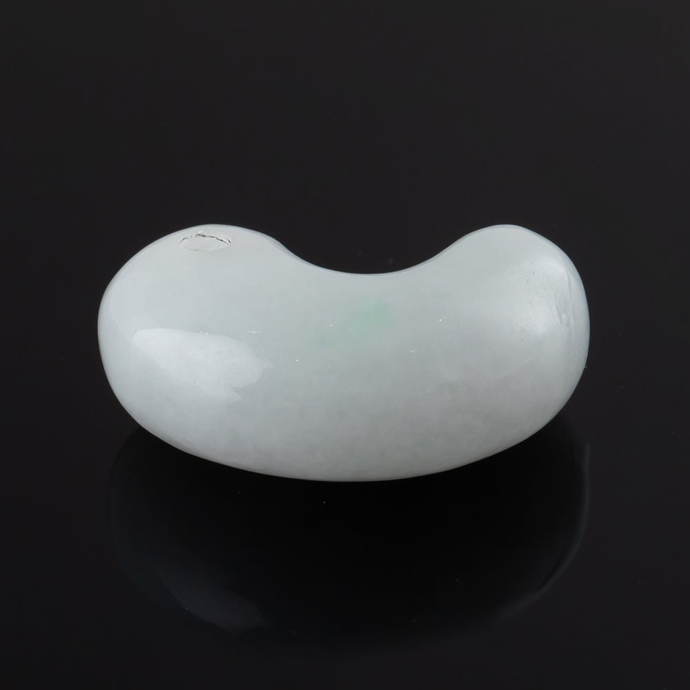 翡翠勾玉