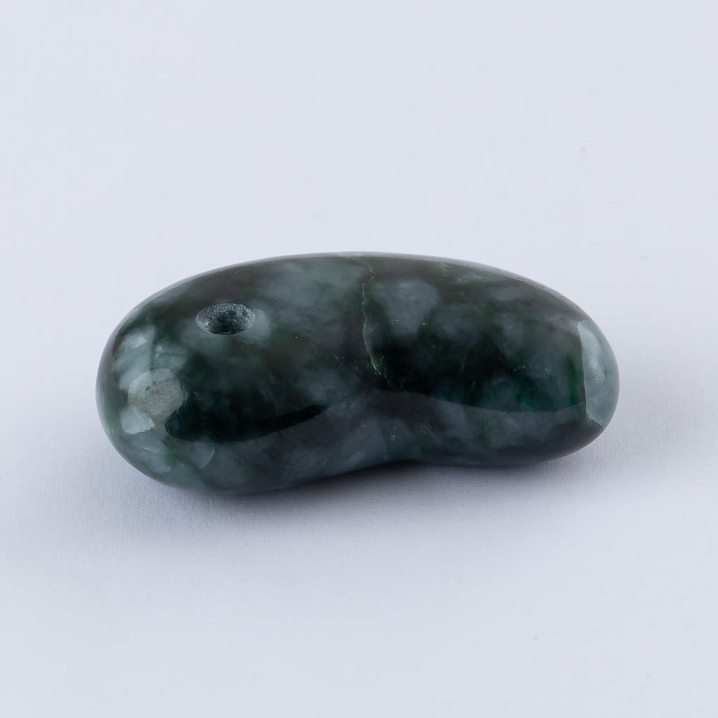 翡翠勾玉