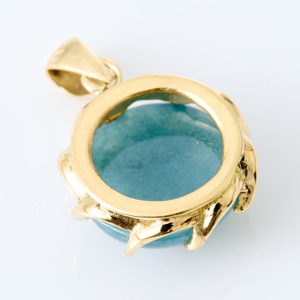 翡翠ペンダント